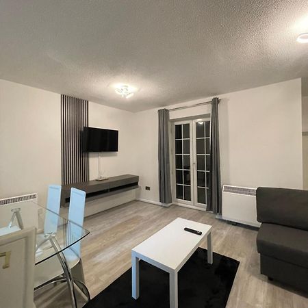 Cardiff Bay Apartment With Parking Zewnętrze zdjęcie