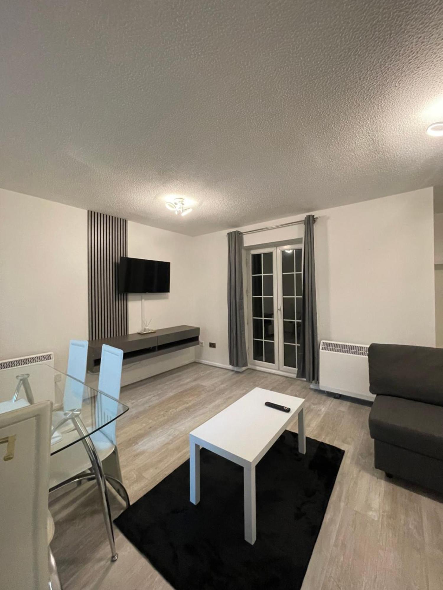 Cardiff Bay Apartment With Parking Zewnętrze zdjęcie
