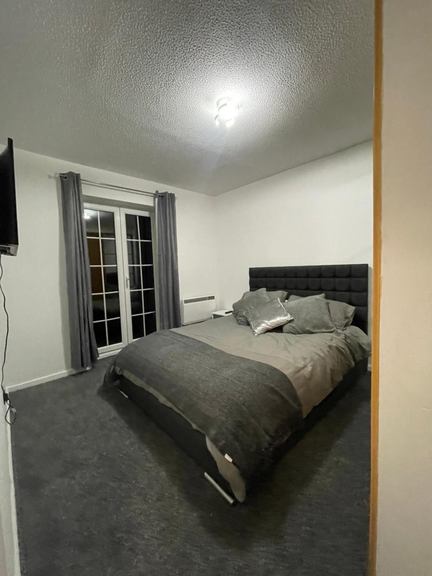 Cardiff Bay Apartment With Parking Zewnętrze zdjęcie