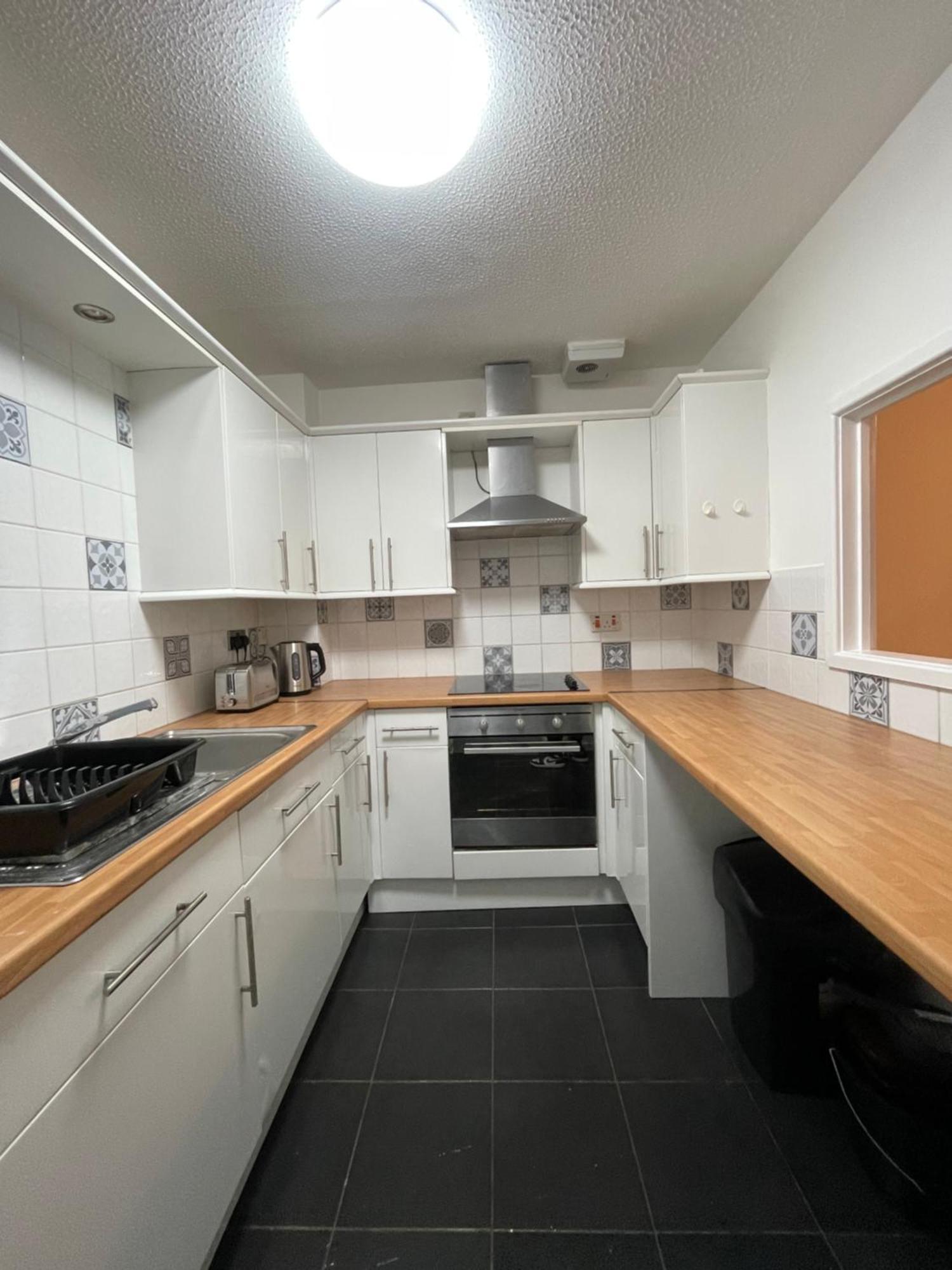 Cardiff Bay Apartment With Parking Zewnętrze zdjęcie